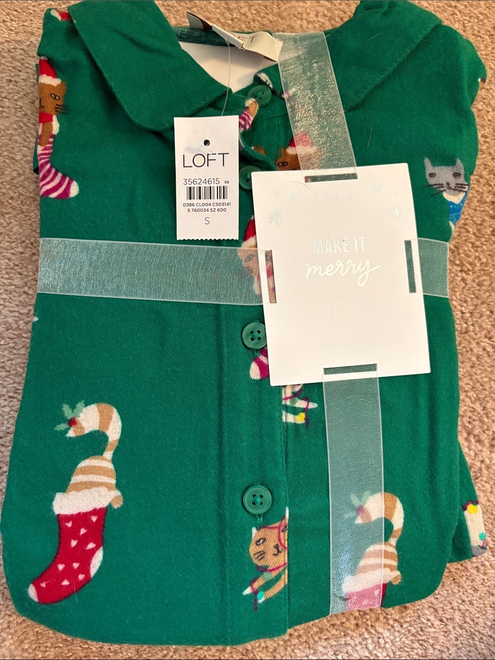 LOFT Flannel Green Cat-in-Stocking Button-Up Pajama Top and Pajama Pant Set